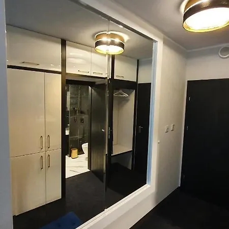 Gold Horizon Solny Z Klimatyzacja I Garazem Lägenhet