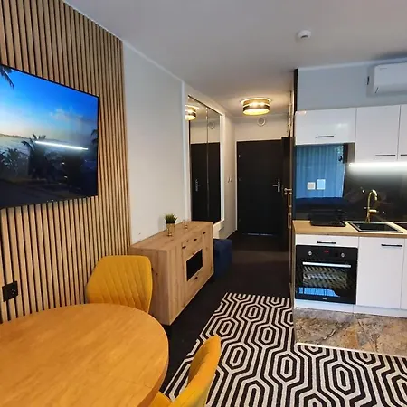 Gold Horizon Solny Z Klimatyzacja I Garazem Apartman *